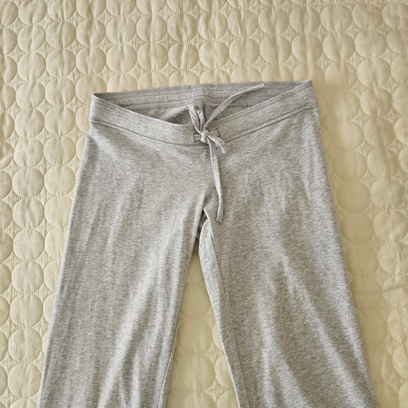 SKIMS Pants - Skims Low Rise Crop Jersey Pant Light Heather Grey Size XXS